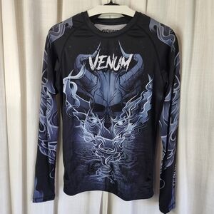 VENUM Men's Black and Gray Graphic Rash Guard